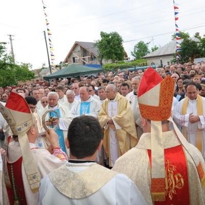 20 mai: Bacău (Şerbăneşti): Sfinţirea bisericii "Inima Neprihănită a Mariei"