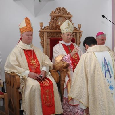 20 mai: Bacău (Şerbăneşti): Sfinţirea bisericii "Inima Neprihănită a Mariei"
