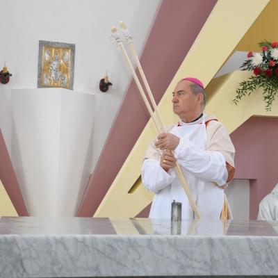 20 mai: Bacău (Şerbăneşti): Sfinţirea bisericii "Inima Neprihănită a Mariei"