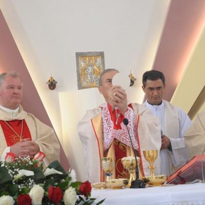 20 mai: Bacău (Şerbăneşti): Sfinţirea bisericii "Inima Neprihănită a Mariei"