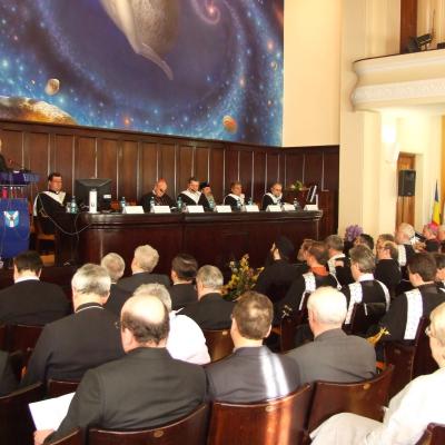 21-22 mai: Iaşi: Vizita cardinalului Christoph Schönborn cu ocazia primirii titlului de Doctor Honoris Causa