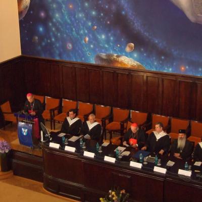 21-22 mai: Iaşi: Vizita cardinalului Christoph Schönborn cu ocazia primirii titlului de Doctor Honoris Causa