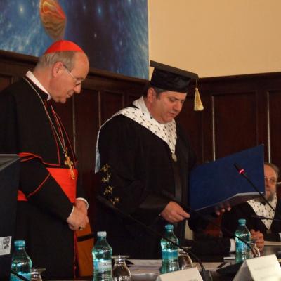 21-22 mai: Iaşi: Vizita cardinalului Christoph Schönborn cu ocazia primirii titlului de Doctor Honoris Causa
