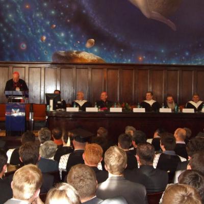 21-22 mai: Iaşi: Vizita cardinalului Christoph Schönborn cu ocazia primirii titlului de Doctor Honoris Causa