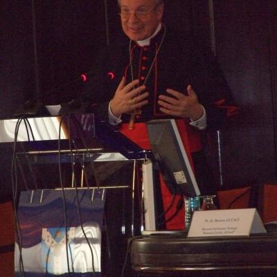 21-22 mai: Iaşi: Vizita cardinalului Christoph Schönborn cu ocazia primirii titlului de Doctor Honoris Causa