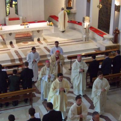 21-22 mai: Iaşi: Vizita cardinalului Christoph Schönborn cu ocazia primirii titlului de Doctor Honoris Causa