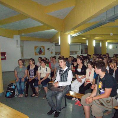 22 mai: Bacău "Sfântul Nicolae": Simpozionul O floare la fereastra cerului (ediţia a doua)