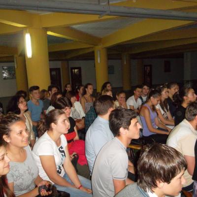 22 mai: Bacău "Sfântul Nicolae": Simpozionul O floare la fereastra cerului (ediţia a doua)