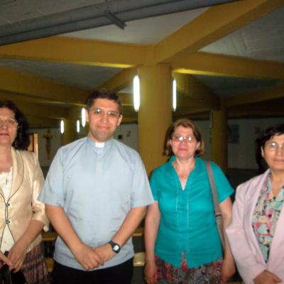 22 mai: Bacău "Sfântul Nicolae": Simpozionul O floare la fereastra cerului (ediţia a doua)