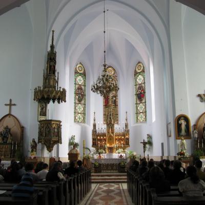 26 mai: Cacica: Pelerinajul studenţilor
