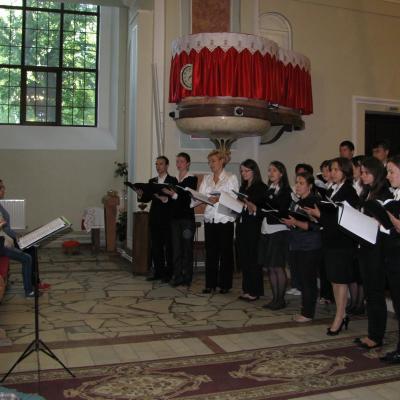 26 mai: Cacica: Pelerinajul studenţilor