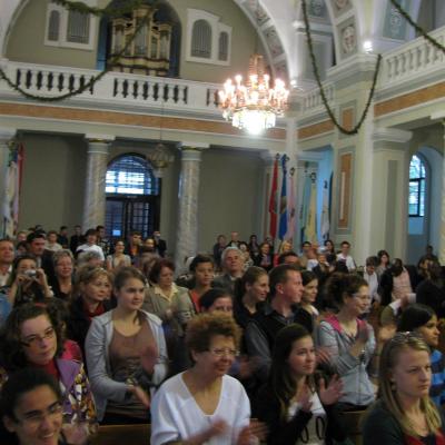 26 mai: Cacica: Pelerinajul studenţilor