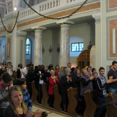 26 mai: Cacica: Pelerinajul studenţilor
