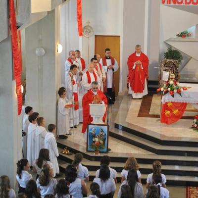 26 mai: Iaşi "Sfântul Anton de Padova": Sărbătoarea administrării Mirului