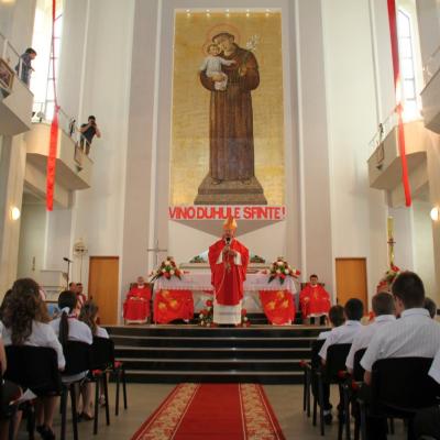 26 mai: Iaşi "Sfântul Anton de Padova": Sărbătoarea administrării Mirului