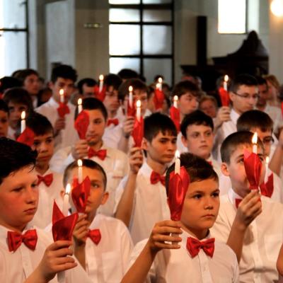 26 mai: Iaşi "Sfântul Anton de Padova": Sărbătoarea administrării Mirului