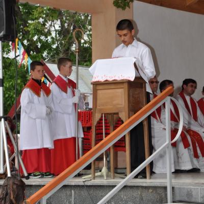 28 mai: Cleja "Sfântul Francisc": Administrarea sfântului Mir