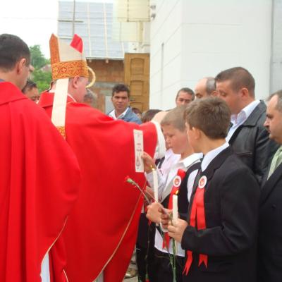 28 mai: Cleja "Sfântul Francisc": Administrarea sfântului Mir