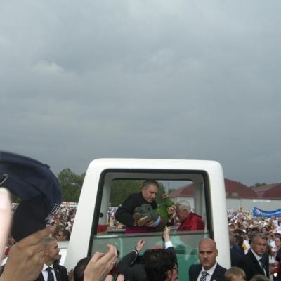 31 mai - 3 iunie: Pelerini la Întâlnirea Mondială a Familiilor