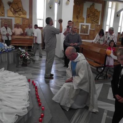 3 iunie: Târgu Ocna: Prima sfântă Împărtăşanie