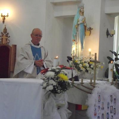 3 iunie: Târgu Ocna: Prima sfântă Împărtăşanie