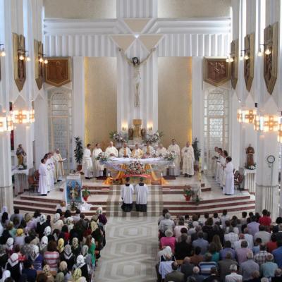 3 iunie: Butea: Hramul comunităţii