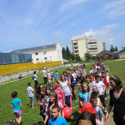 3 iunie: Paşcani: Festivalul copiilor
