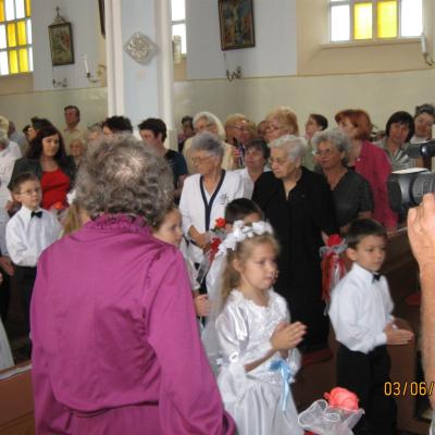 3 iunie: Botoşani: Prima Sfântă Împărtăşanie