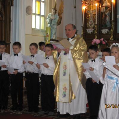 3 iunie: Botoşani: Prima Sfântă Împărtăşanie