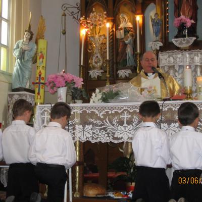 3 iunie: Botoşani: Prima Sfântă Împărtăşanie