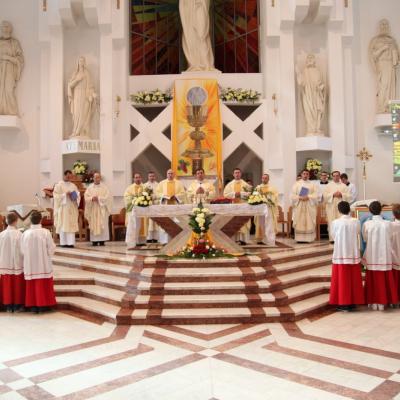 7 iunie: Bacău: Procesiunea cu preasfântul sacrament pe străzile oraşului
