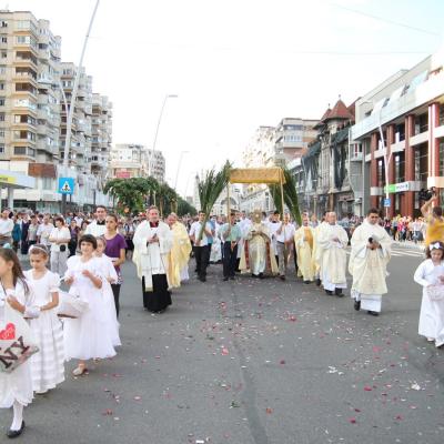 7 iunie: Bacău: Procesiunea cu preasfântul sacrament pe străzile oraşului