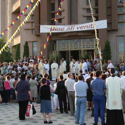 7 iunie: Bacău: Procesiunea cu preasfântul sacrament pe străzile oraşului