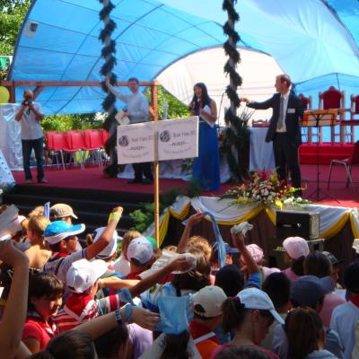 9 iunie: Baraţi: Sărbătoarea Copiilor