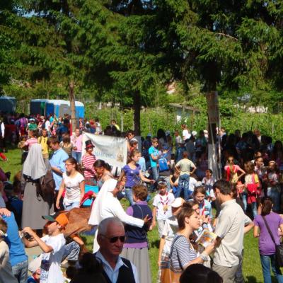 9 iunie: Baraţi: Sărbătoarea Copiilor
