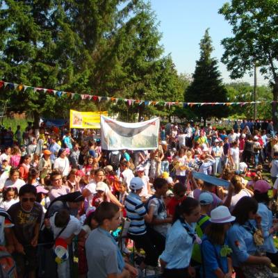 9 iunie: Baraţi: Sărbătoarea Copiilor