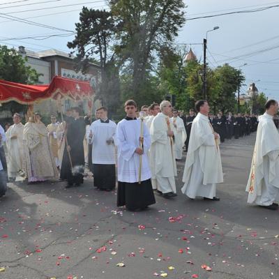 10 iunie: Procesiune cu Isus Euharisticul. Foto: Adrian Cuba