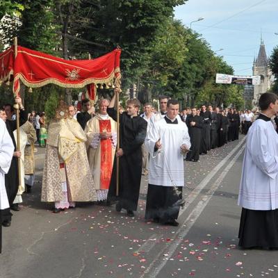 10 iunie: Procesiune cu Isus Euharisticul. Foto: Adrian Cuba