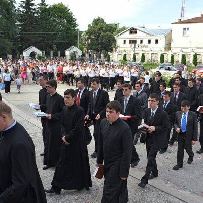 10 iunie: Procesiune cu Isus Euharisticul. Foto: Adrian Cuba