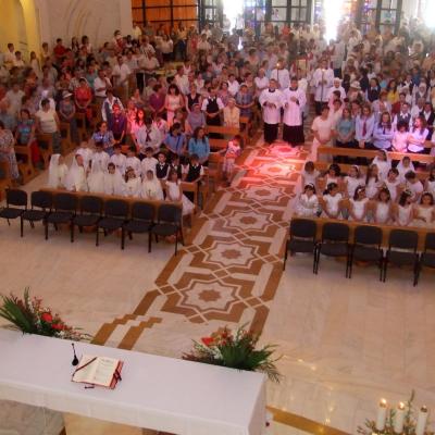 10 iunie: Iaşi: Procesiune cu Isus Euharisticul
