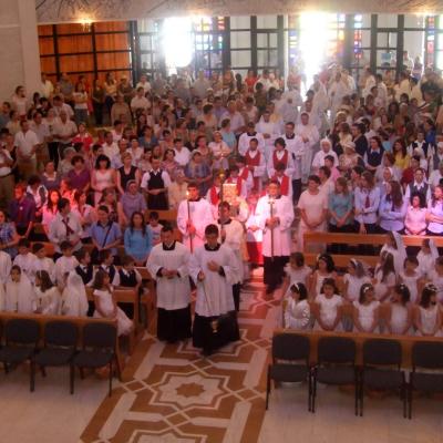 10 iunie: Iaşi: Procesiune cu Isus Euharisticul