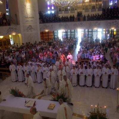 10 iunie: Iaşi: Procesiune cu Isus Euharisticul