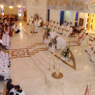 10 iunie: Iaşi: Procesiune cu Isus Euharisticul