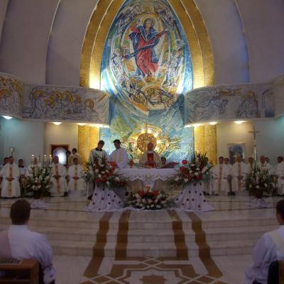 10 iunie: Iaşi: Procesiune cu Isus Euharisticul