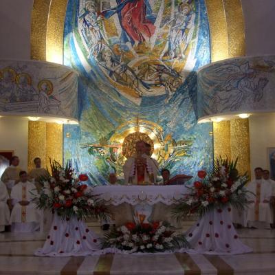 10 iunie: Iaşi: Procesiune cu Isus Euharisticul