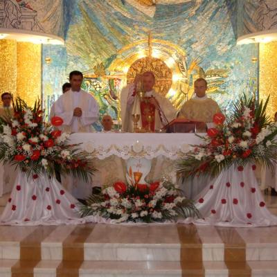 10 iunie: Iaşi: Procesiune cu Isus Euharisticul