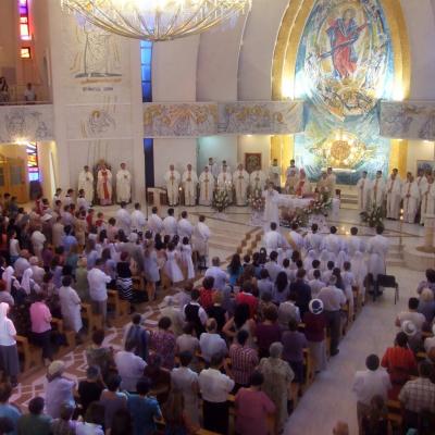 10 iunie: Iaşi: Procesiune cu Isus Euharisticul