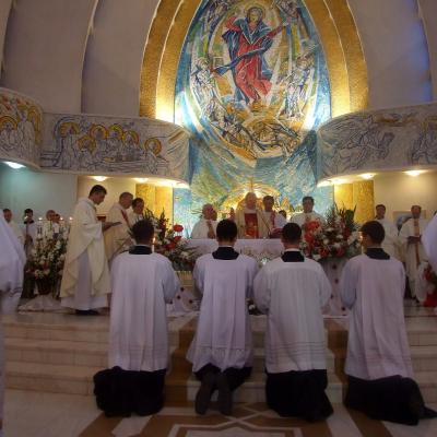10 iunie: Iaşi: Procesiune cu Isus Euharisticul