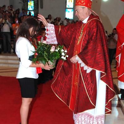 10 iunie: Bacău "Sfântul Nicolae": Conferirea sacramentului sfântului Mir