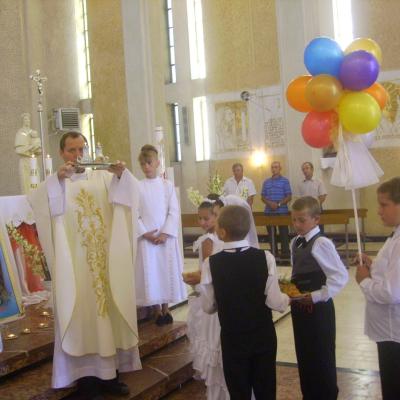 17 iunie: Şcheia: Prima Sfântă Împărtăşanie